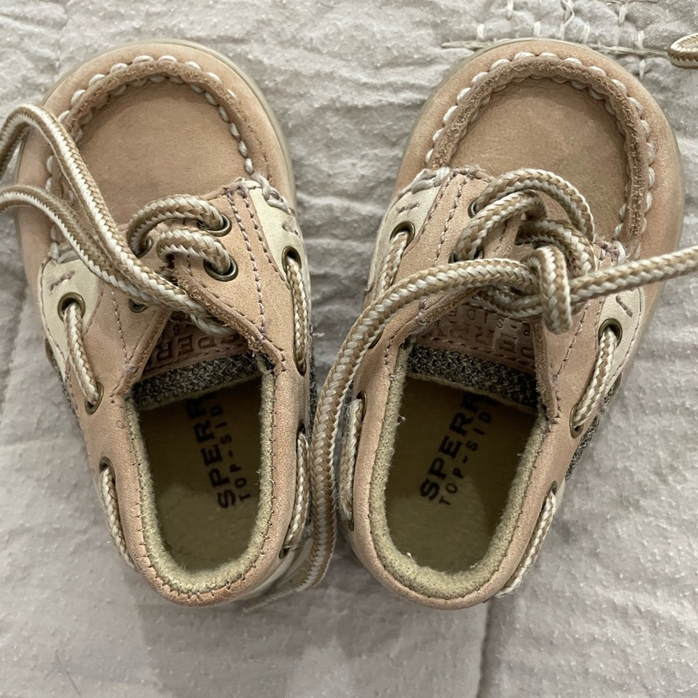 Baby sperry shoes size 1m